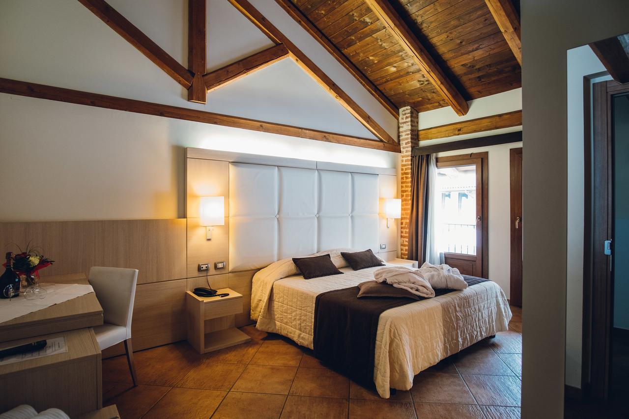 Hotel Ultimo Borgo Сеттимо-Торинезе Экстерьер фото